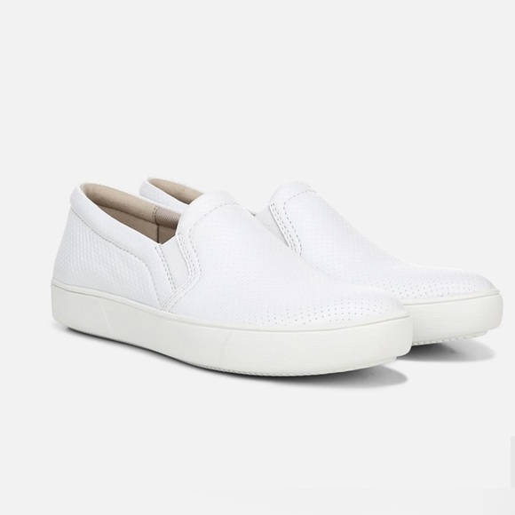 Naturalizer Marianne slip on sneakers shoes sz 6.5W nwob - Picture 1 of 7